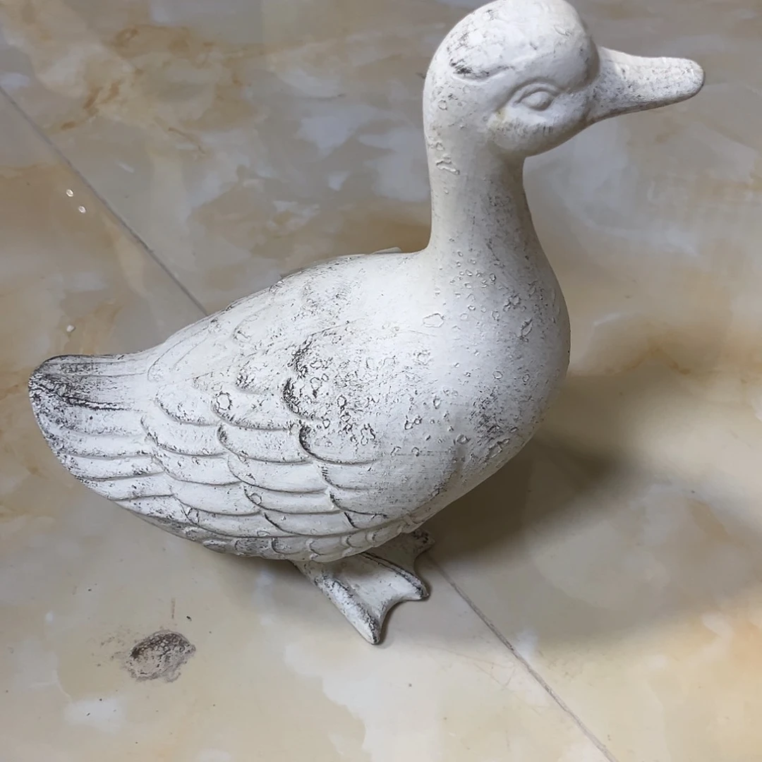 鸭子摆件复古做旧风格