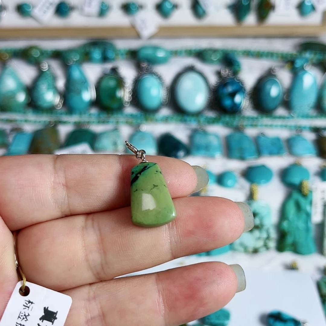 【闪购商品】南红玛瑙未镶嵌珠宝奇石自**鱼