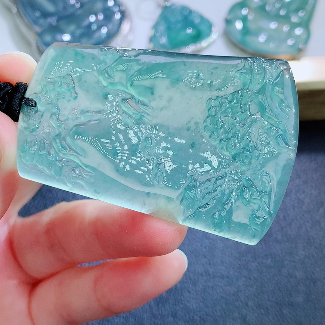 翡翠未镶嵌颈饰翡翠