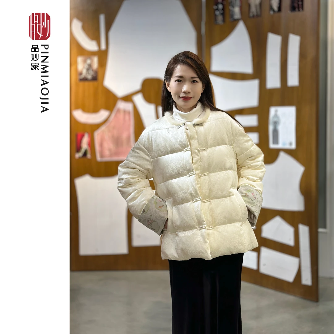 品妙家新中式水貂鹅绒服泡泡缎国风复古秋冬时尚百搭圆领提花