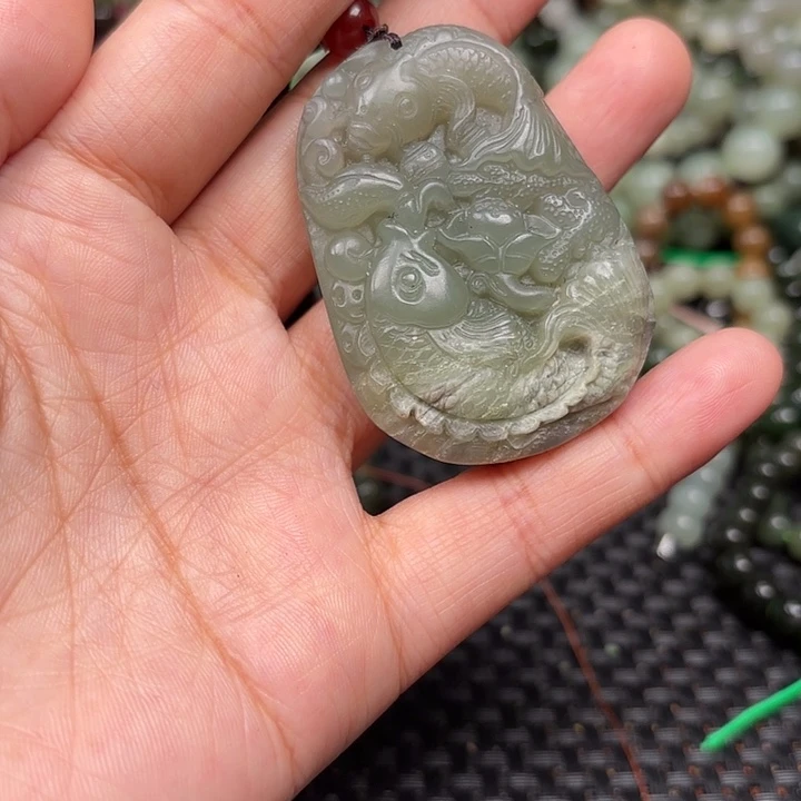 颈饰未镶嵌和田玉