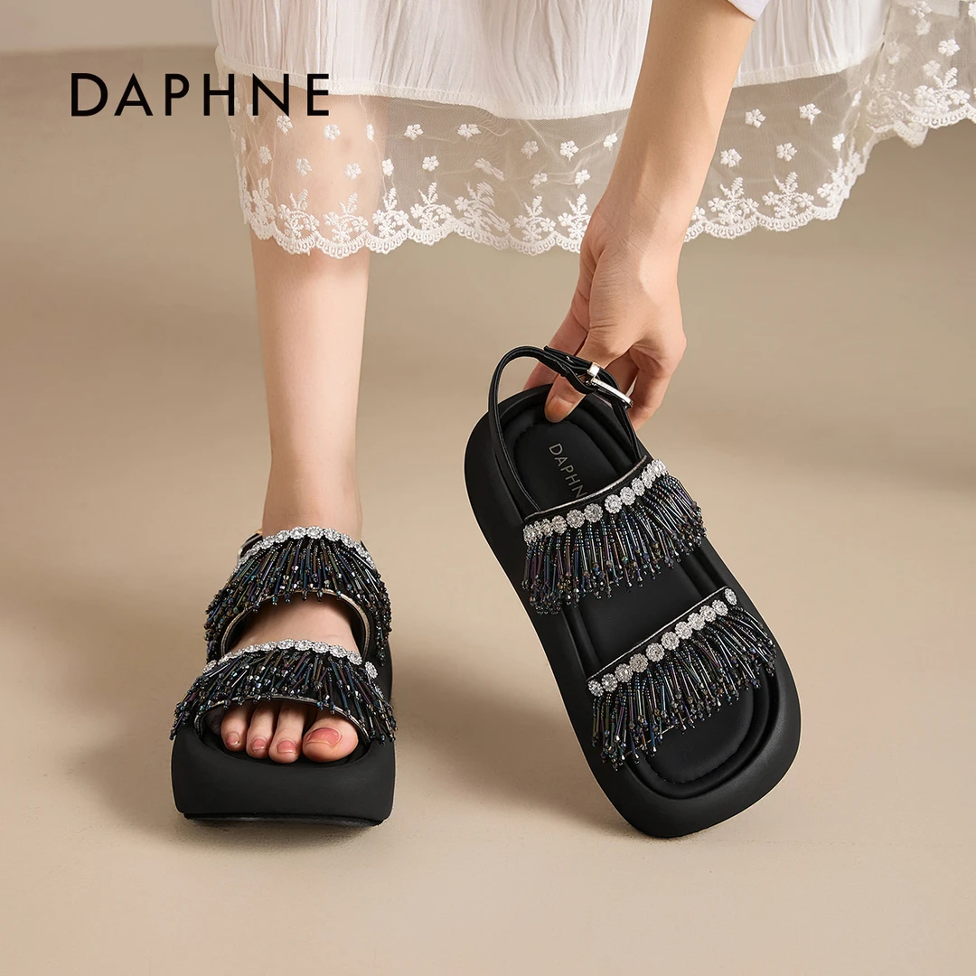 达芙妮厚底踩屎感凉鞋女2025年新款外穿轻便休闲露趾沙滩两穿拖鞋