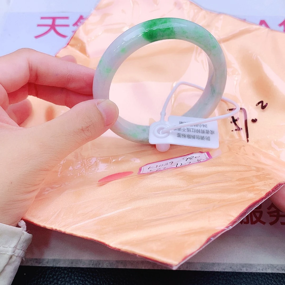 未镶嵌手镯翡翠你