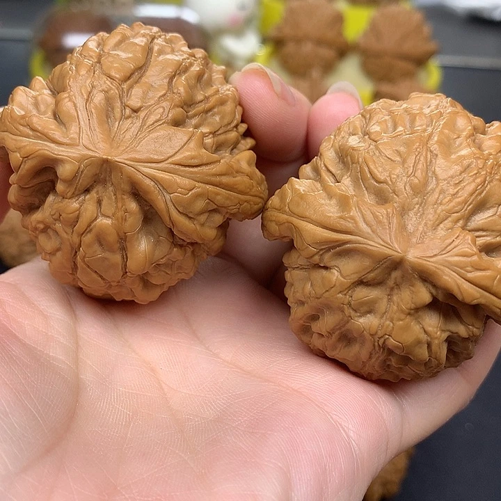 吊坠文玩核桃的**线50龙鼎