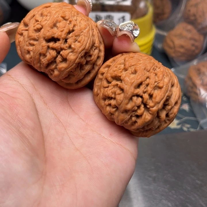 吊坠桃核46-31005-02