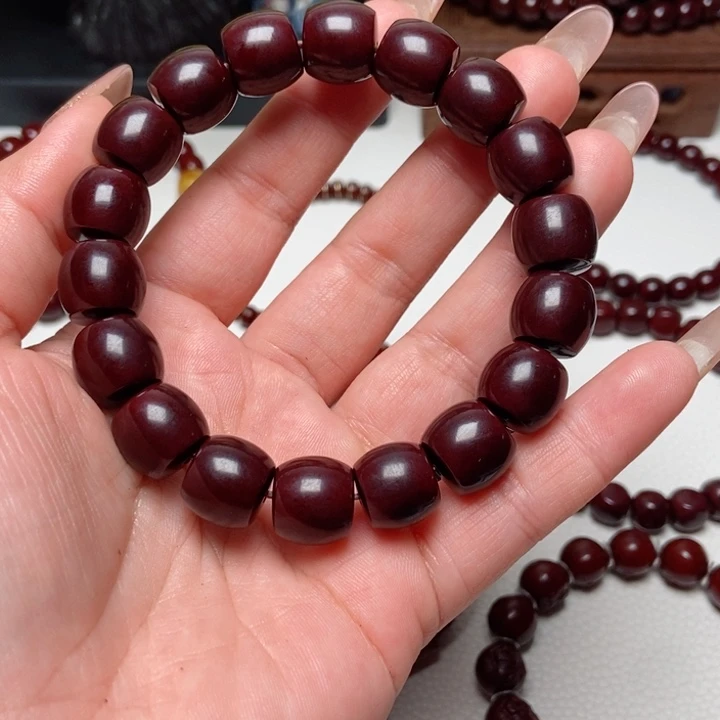 核桃手串/手链糕***?猴头玉华串