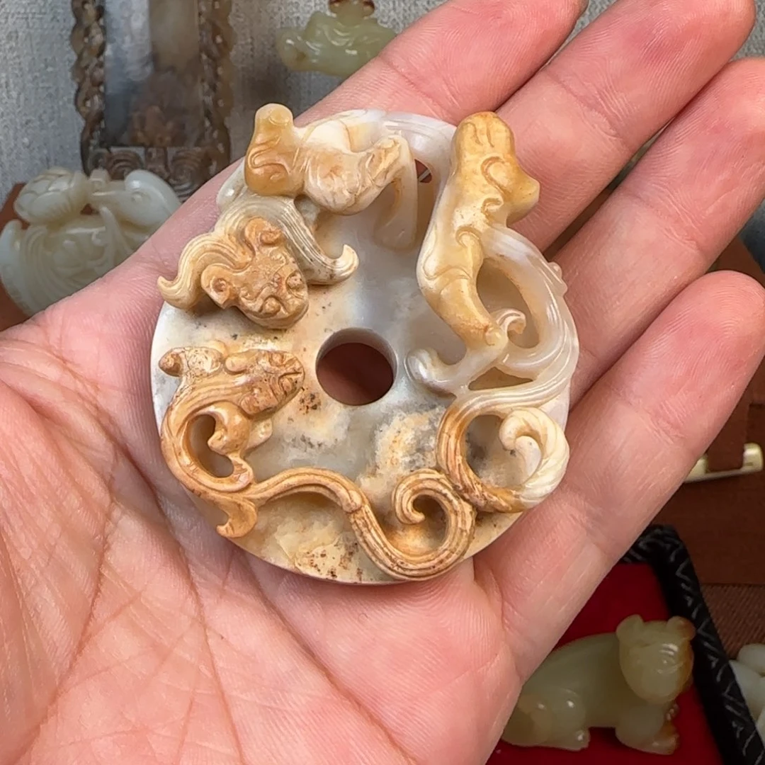 遇***人非常精美的脖挂件
