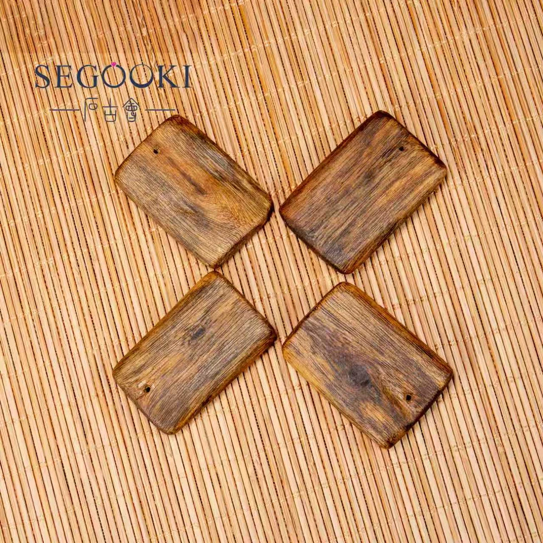 沉香天然海南沉香吊坠-多样性发一-CX032-不退不换