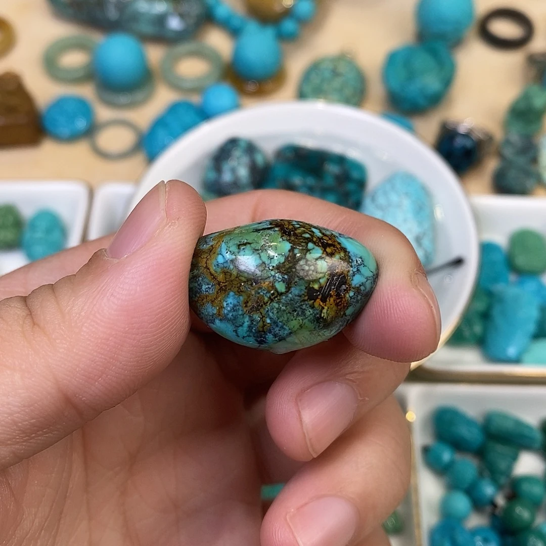 贴***哥绿松石未镶嵌随型