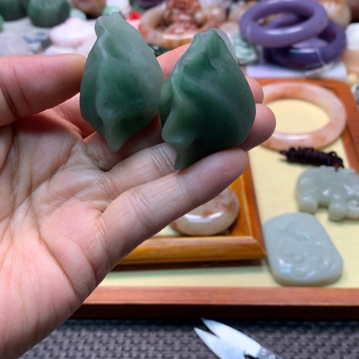 石英岩玉未镶嵌2个饺子