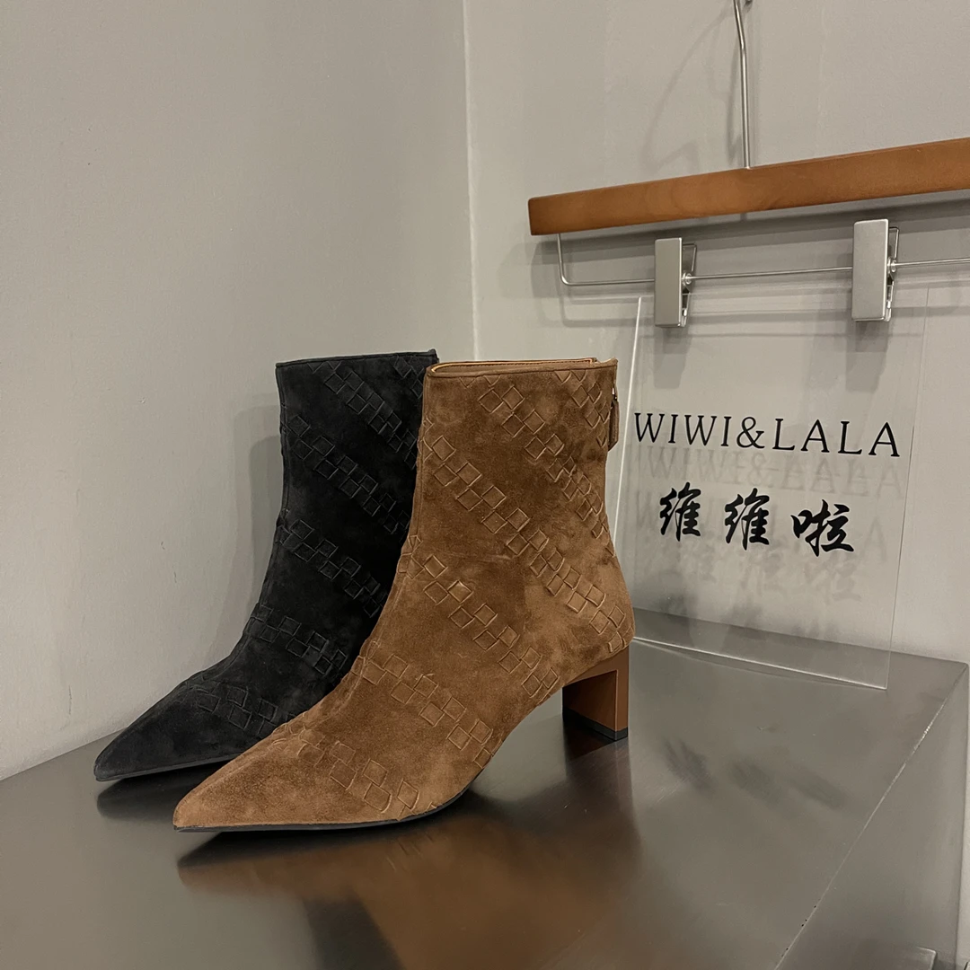 【维维啦】AW冬款羊京尖头高跟鞋小跟鞋绒里Y 2580-610R