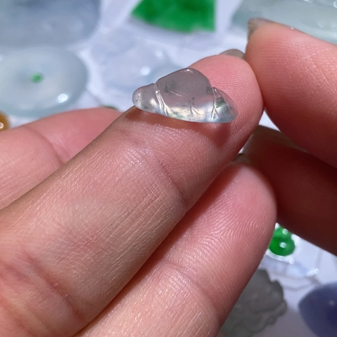 未镶嵌定制翡翠翡翠6.6/14.2/5.1