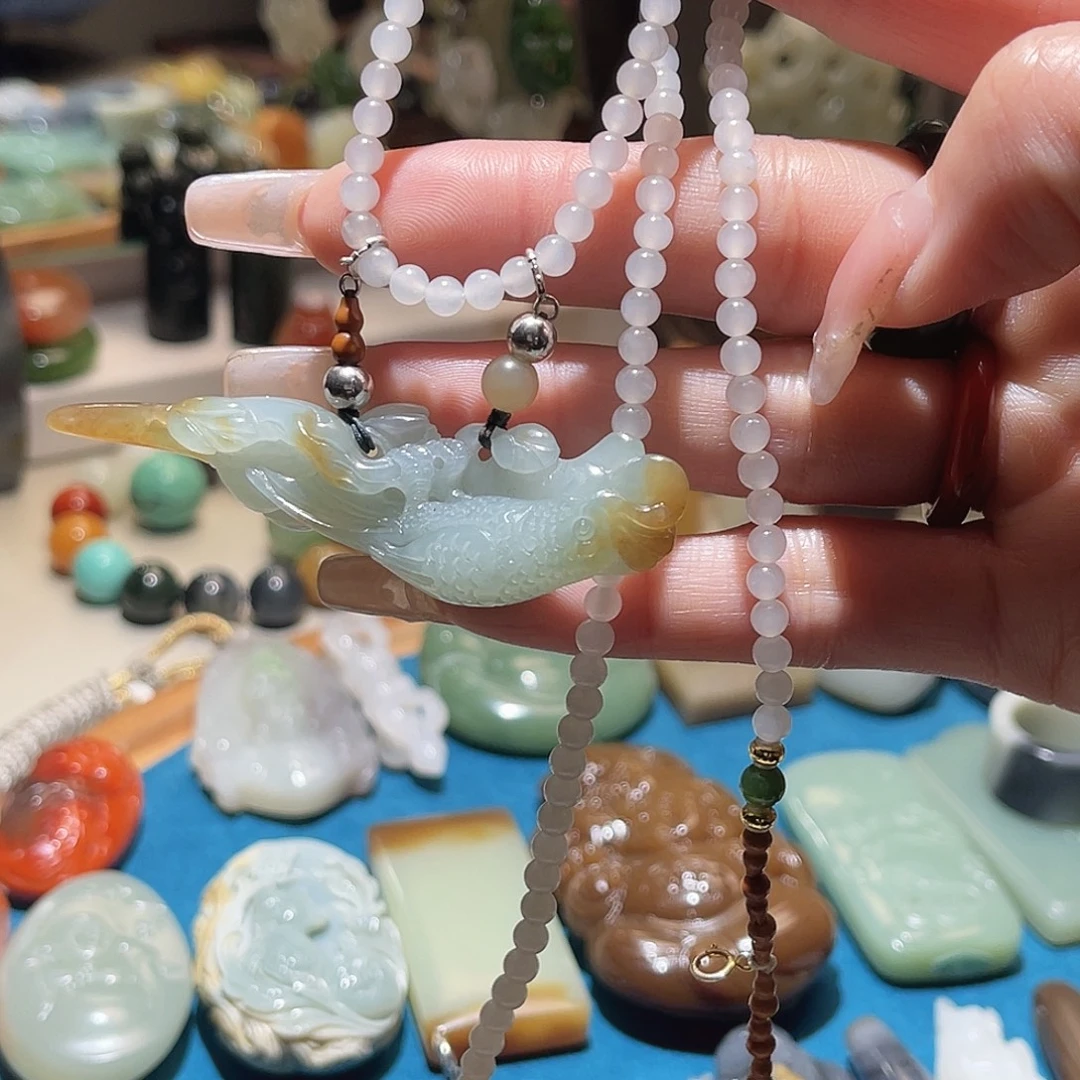 和田玉未镶嵌颈饰