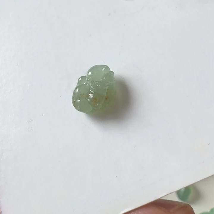 定制翡翠未镶嵌九尾狐