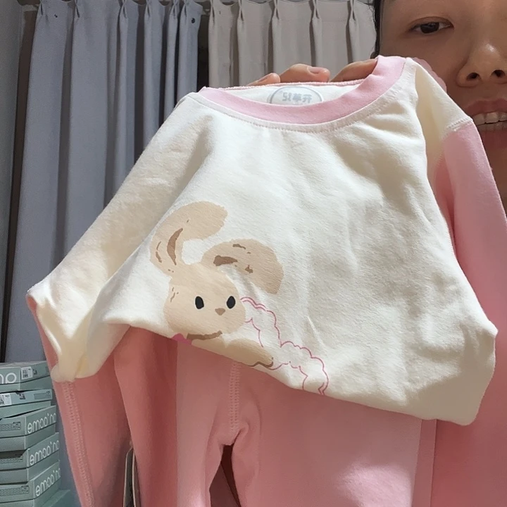 110粉色baby兔秋衣套装