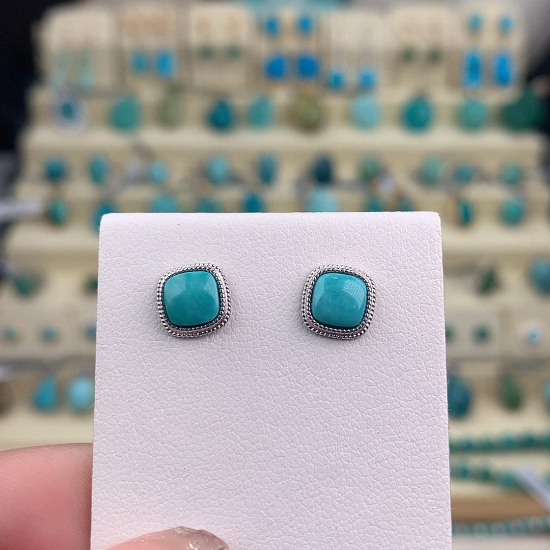 绿松石未镶嵌耳饰