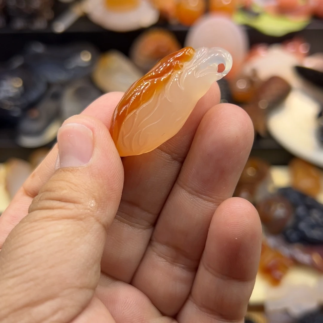 玛瑙/玉髓未镶嵌挂件/手玩/摆件