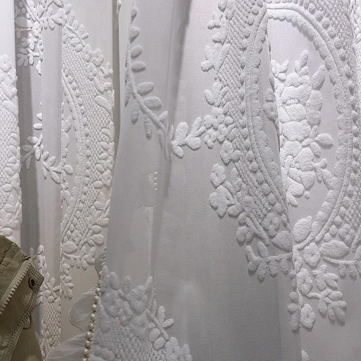 乳胶镜中花白的8✖️3成品原布四条花边