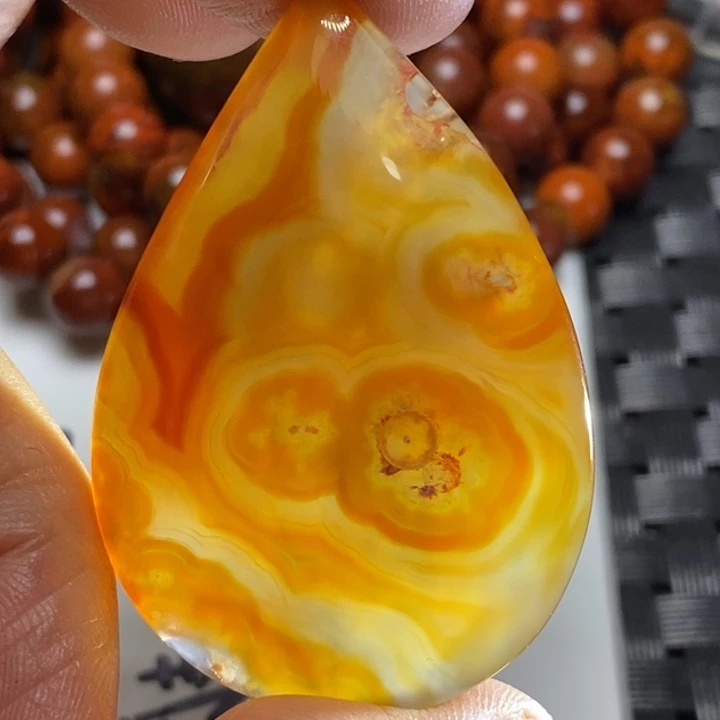 玛瑙/玉髓颈饰未镶嵌