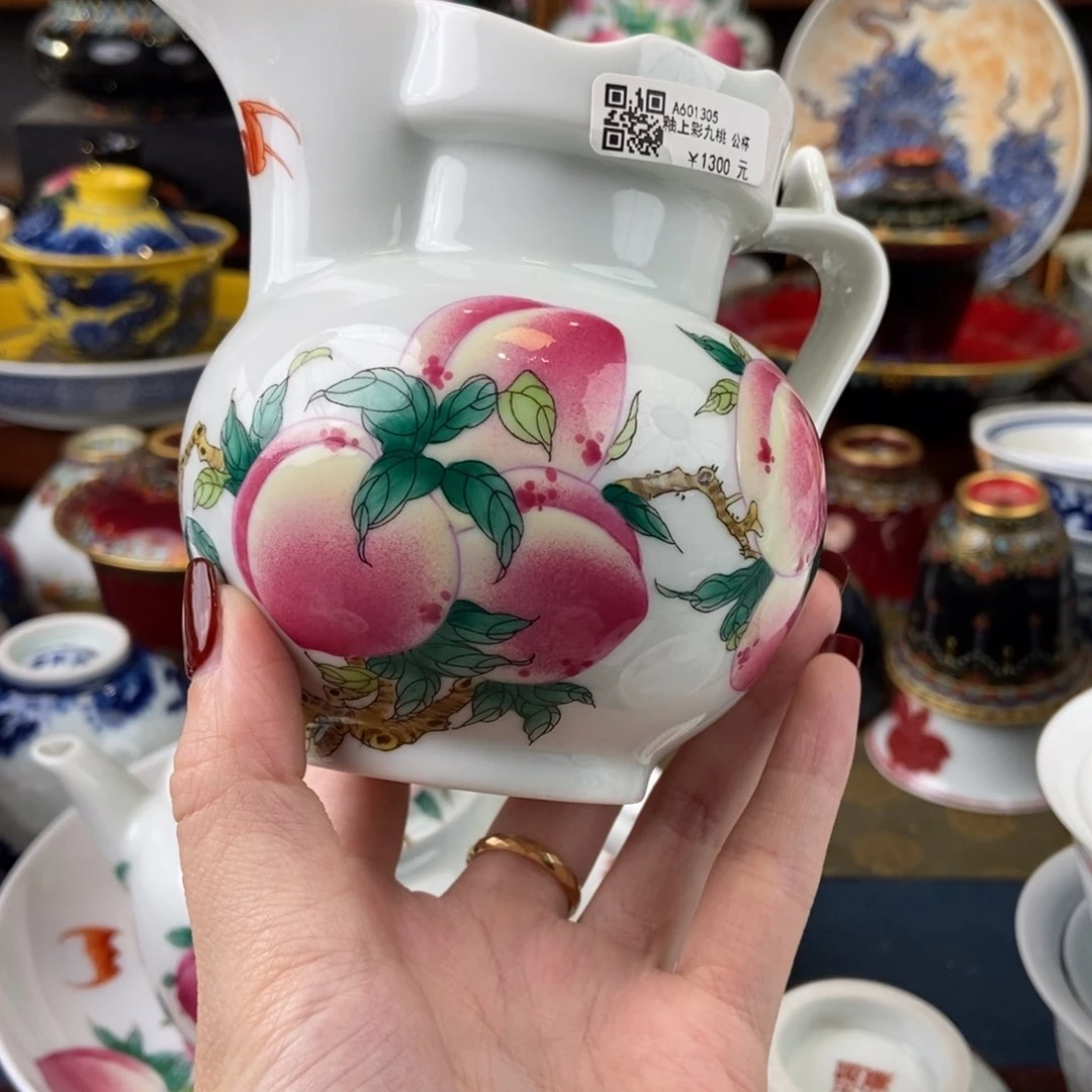 陶瓷艺术家的作品是一种非常感谢的