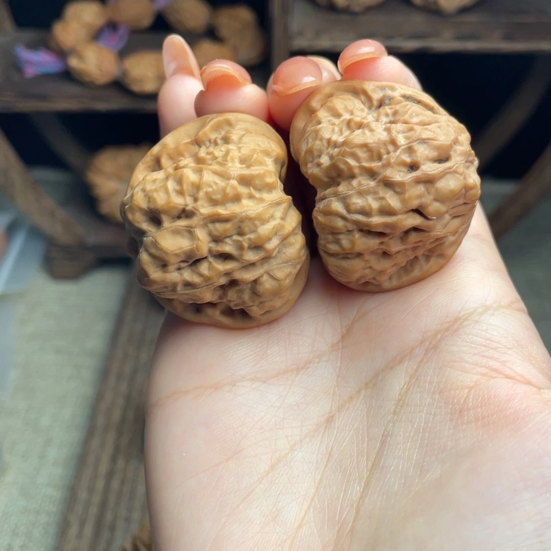 文玩核桃吊坠蛤蟆头39 全品白茬精配毕业红皮