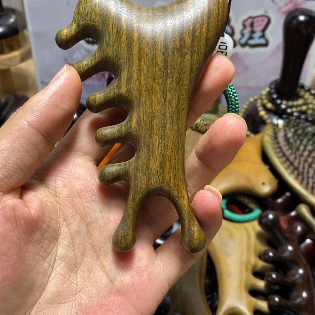 微瑕绿檀木四合一按摩梳