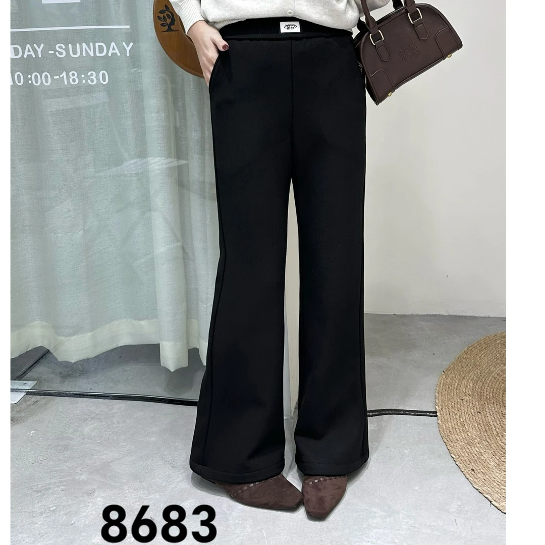 小鑫肝@松紧裤头装饰标奥粒绒修身减龄百搭微喇休闲裤 8683