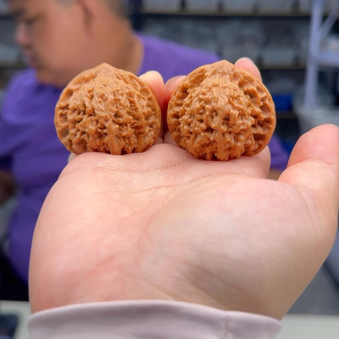 文玩核桃吊坠42满天星