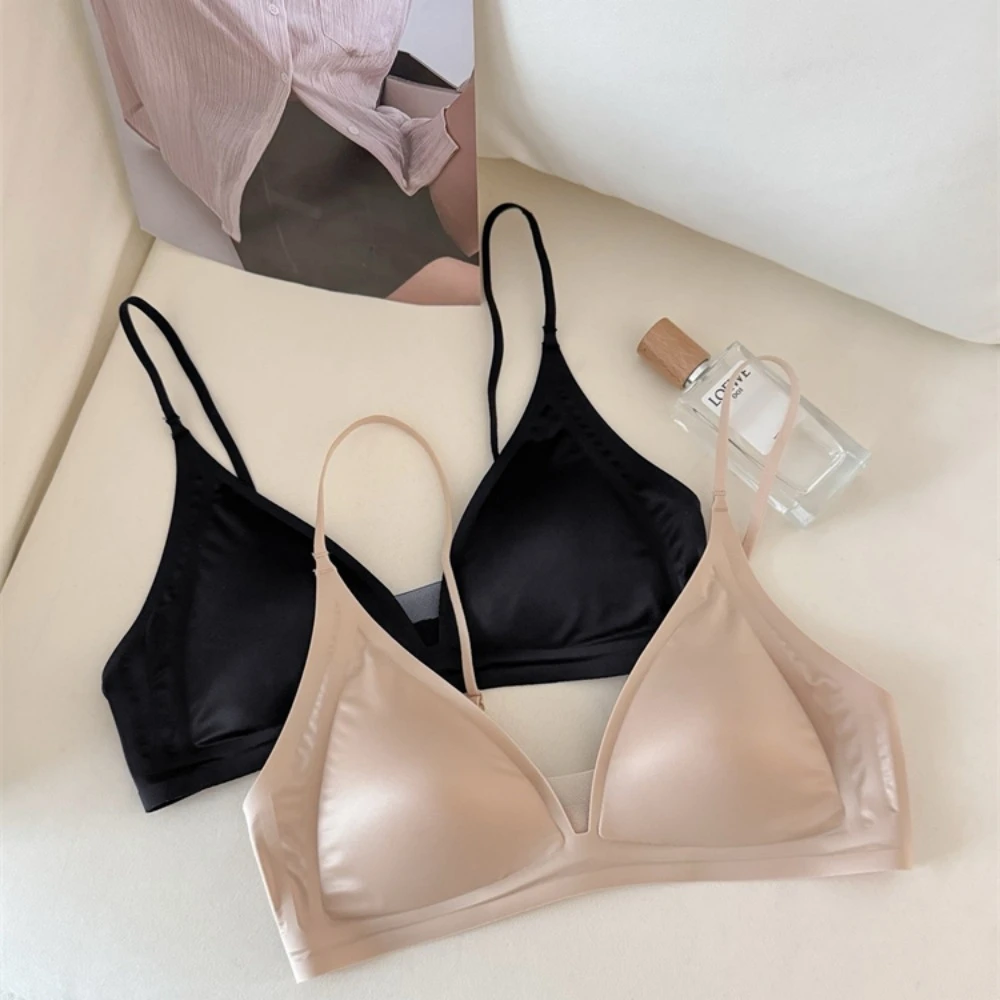 无痕内衣女夏季薄款小胸聚拢无钢圈收副乳上托防下垂美背文胸罩E