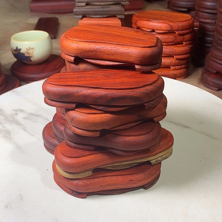 随行的十个哈哈哈哈