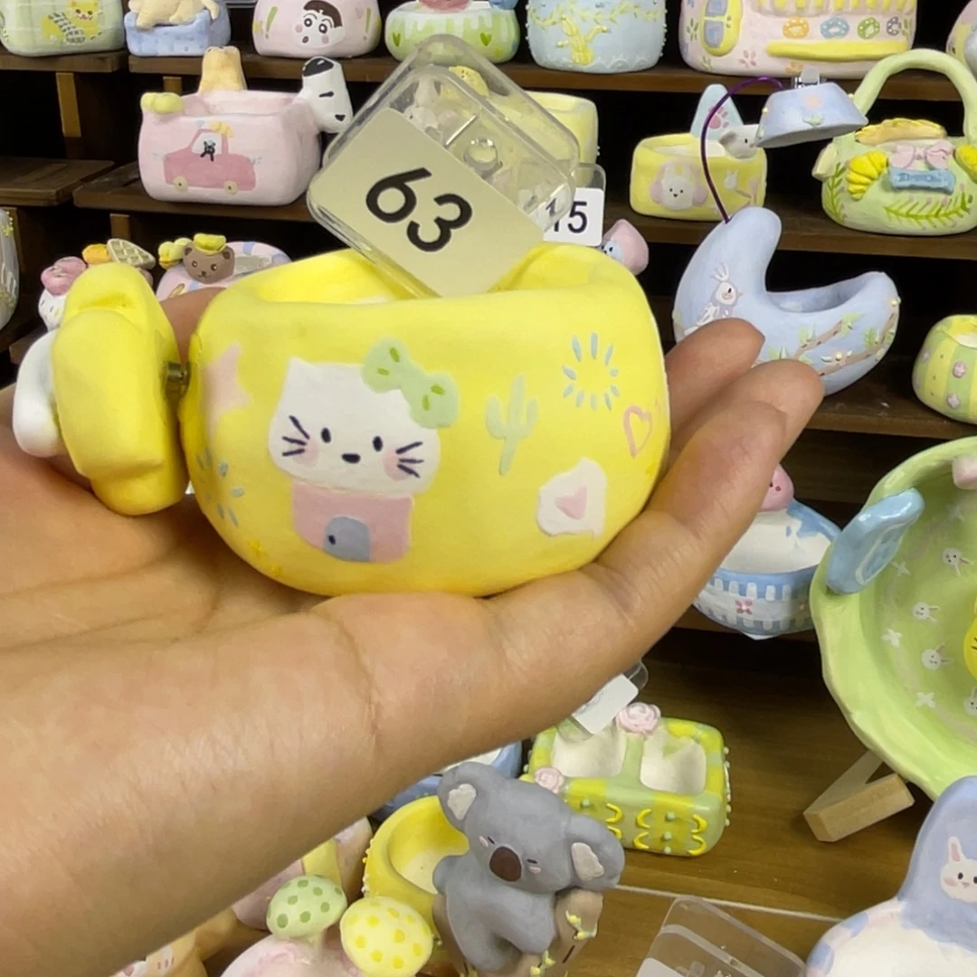 63黄色甜品猫咪盆