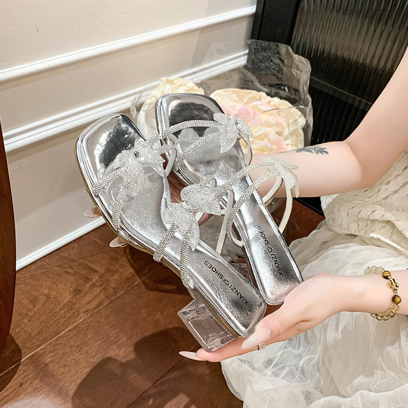 水钻蝴蝶结一字带水晶跟凉拖女仙女风配裙子显瘦2025夏季新款百搭