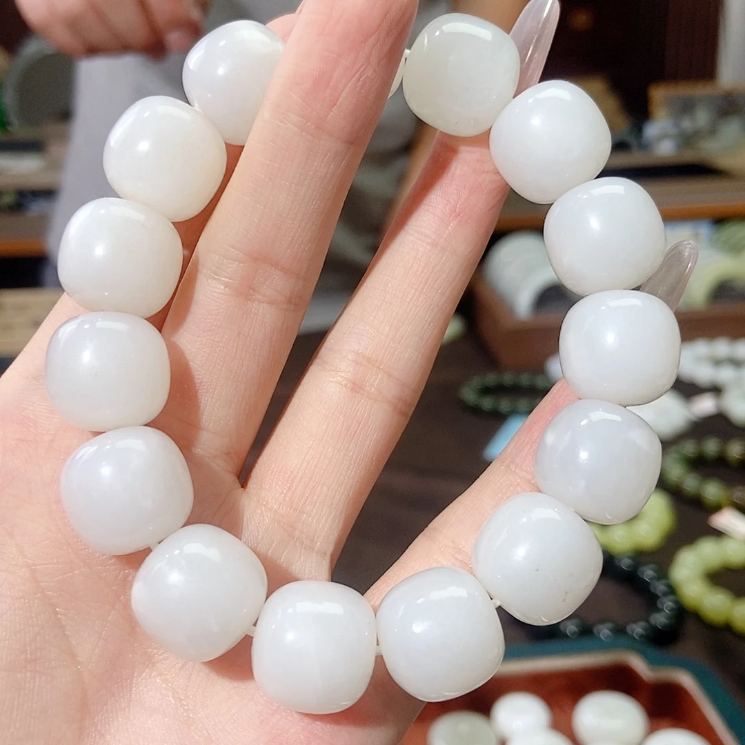 和田玉未镶嵌手链