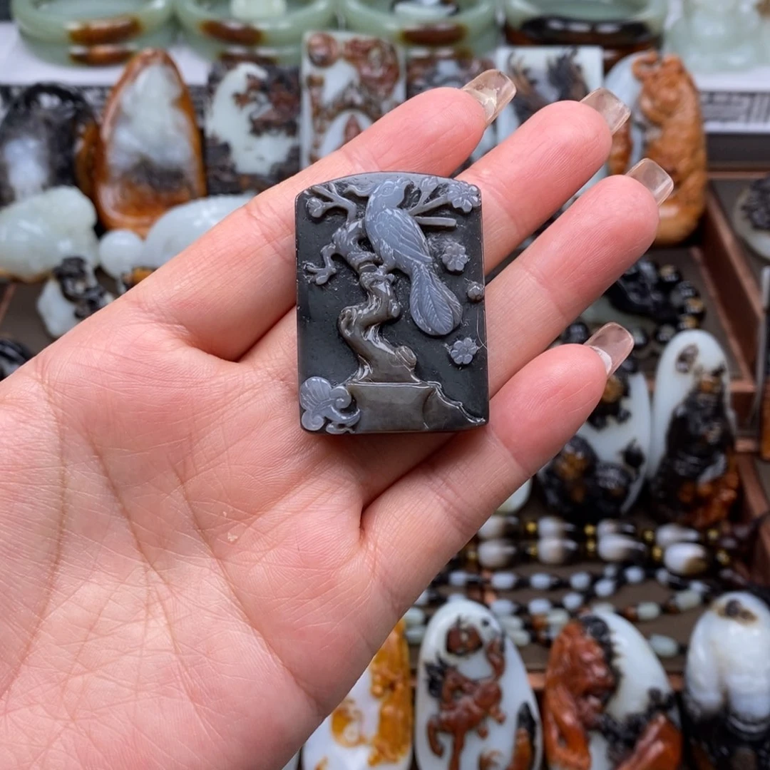 颈饰未镶嵌和田玉