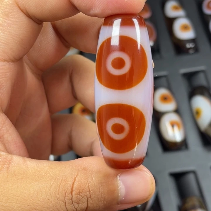 6***主玛瑙/玉髓未镶嵌颈饰一眼