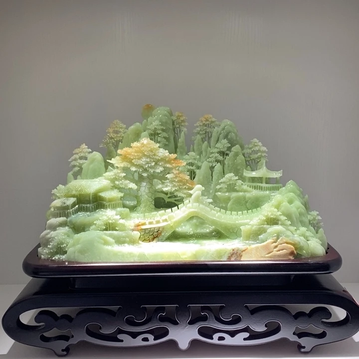 未镶嵌蛇纹石玉（覆膜）珠宝奇石