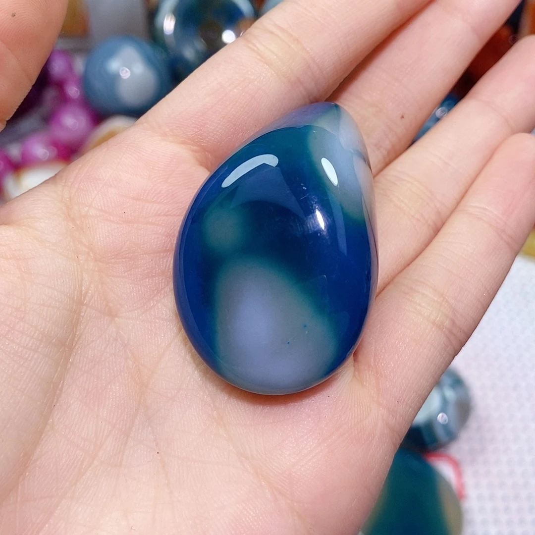 介***间玛瑙/玉髓未镶嵌珠宝奇石