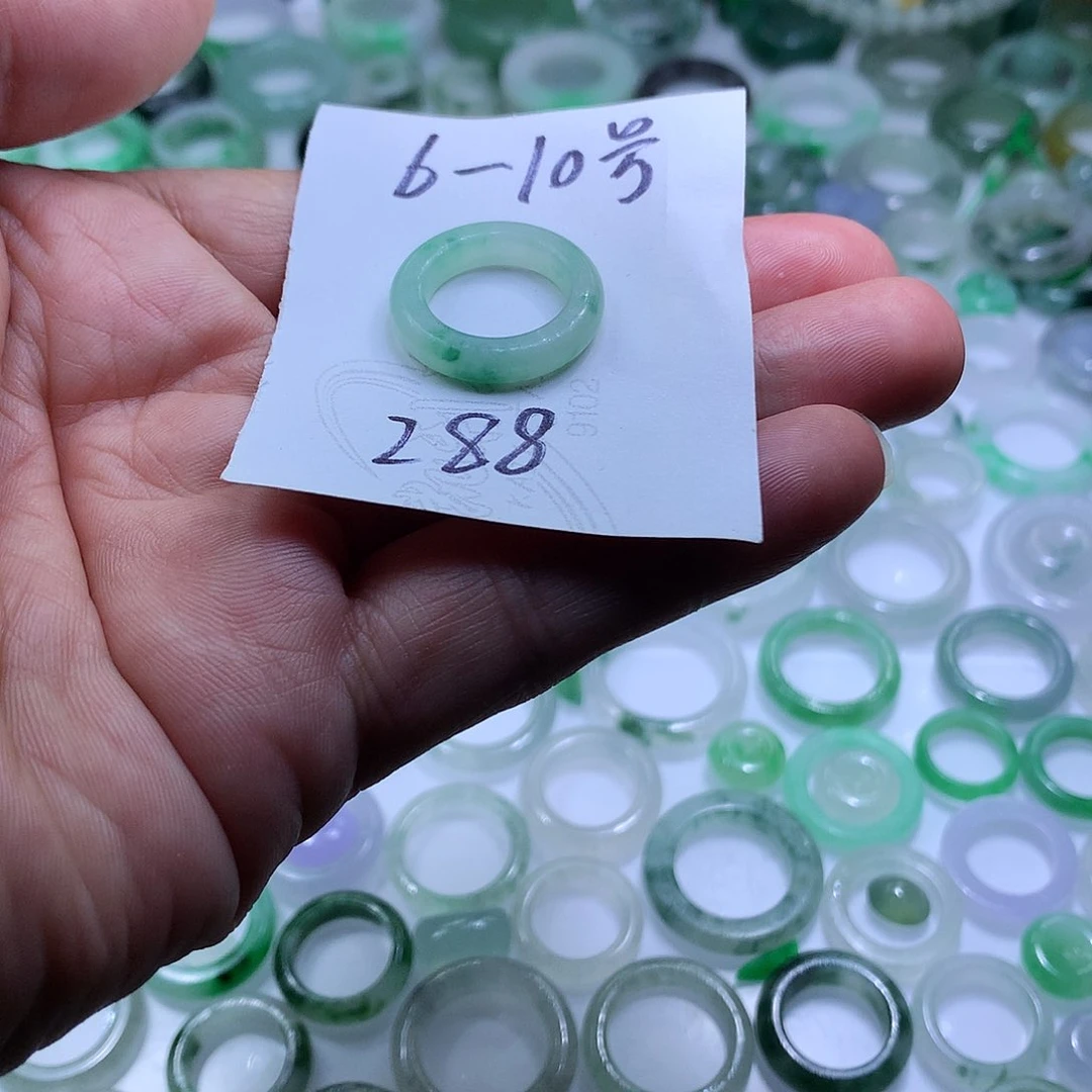 未镶嵌定制翡翠翡翠