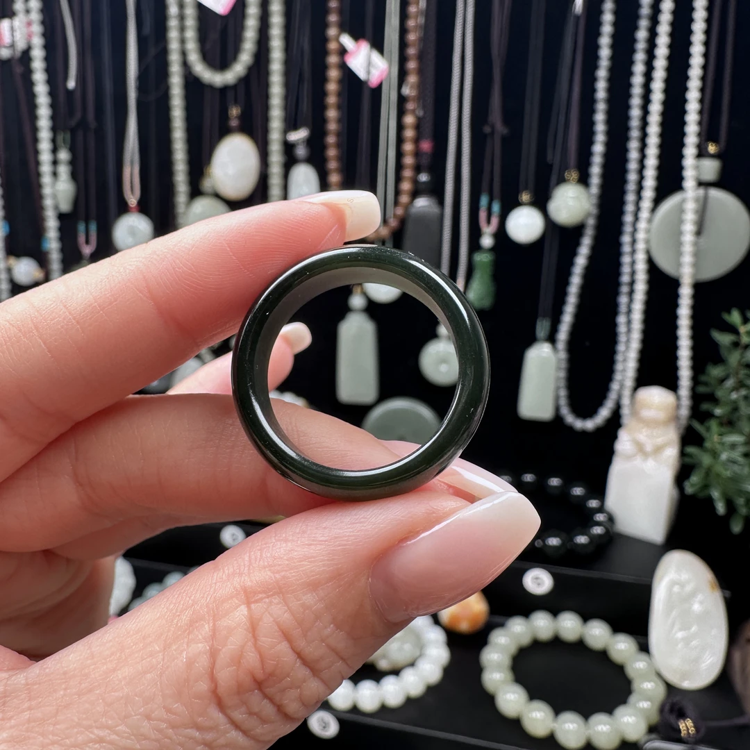 天然和田玉新疆塔青戒圈