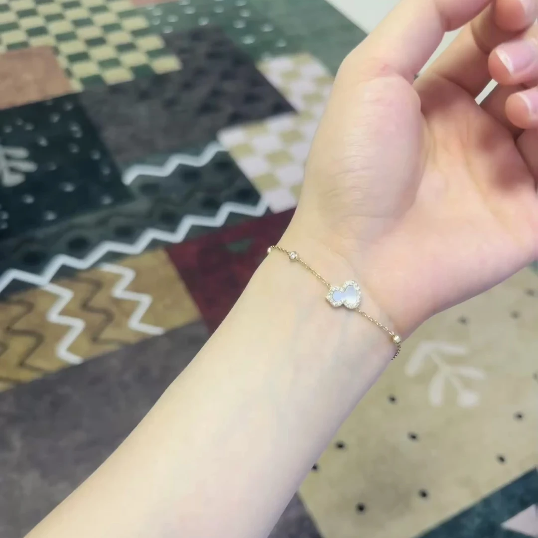 钛钢锆石手链 白贝母葫芦手链重金版经典百搭优雅首饰