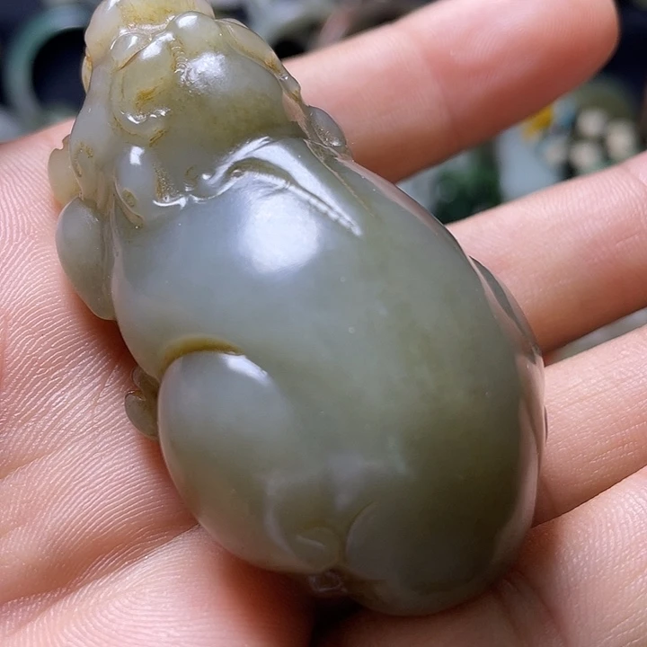 枫***茂和田玉（糖玉）未镶嵌颈饰