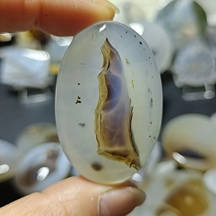 玛瑙/玉髓未镶嵌珠宝奇石