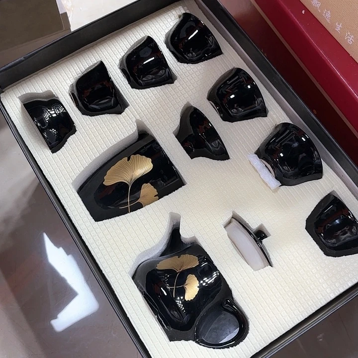 孤品茶具套装等。