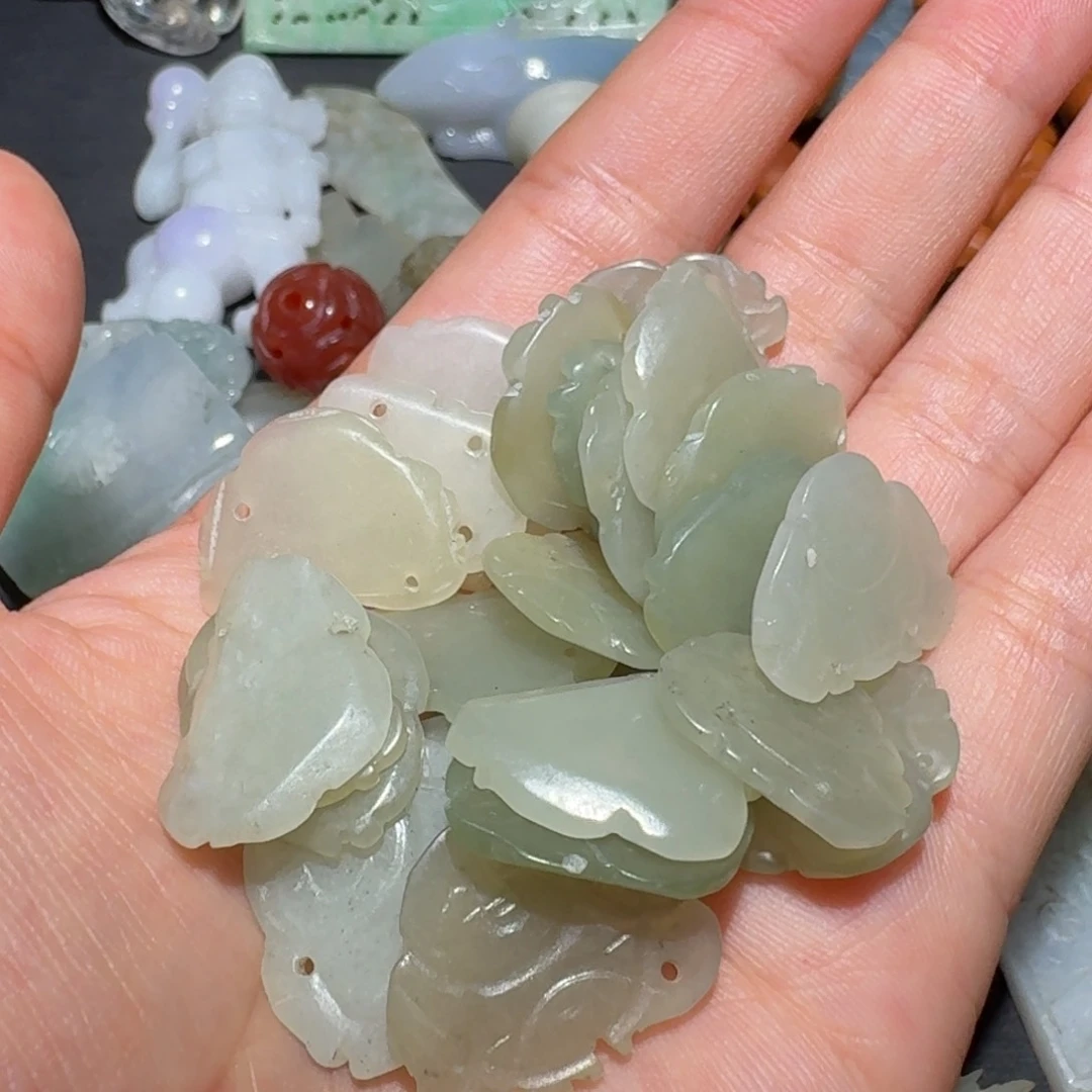 和田玉未镶嵌颈饰晨