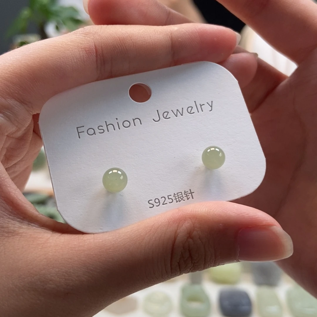 和田玉银S925镶嵌耳饰卡六中晴