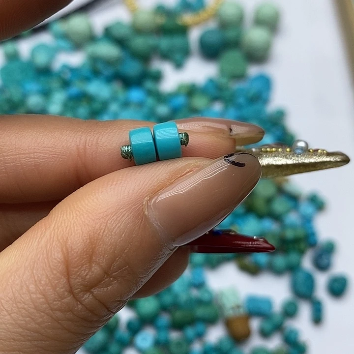 绿松石未镶嵌珠宝奇石