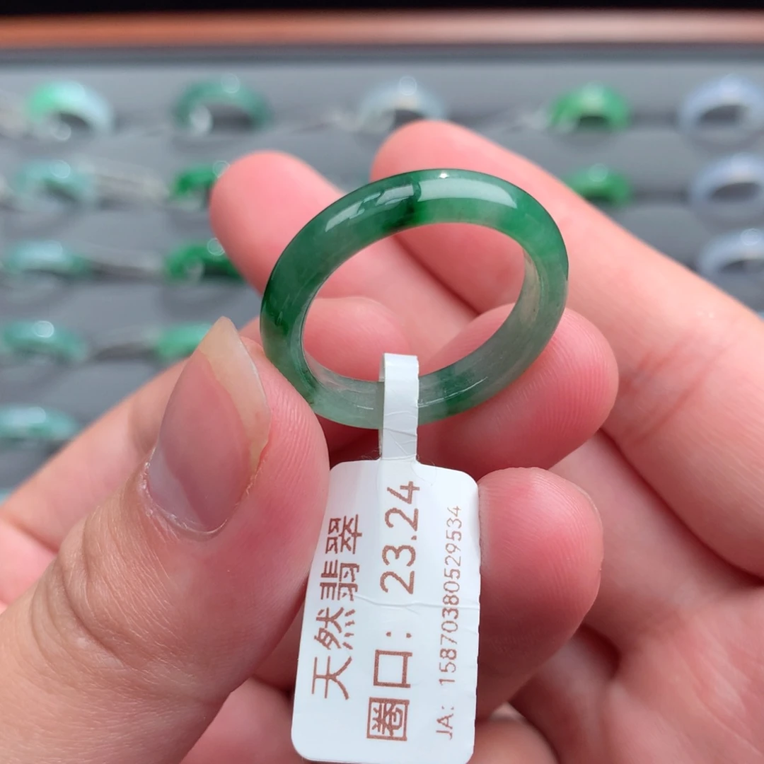 翡翠戒指未镶嵌天然