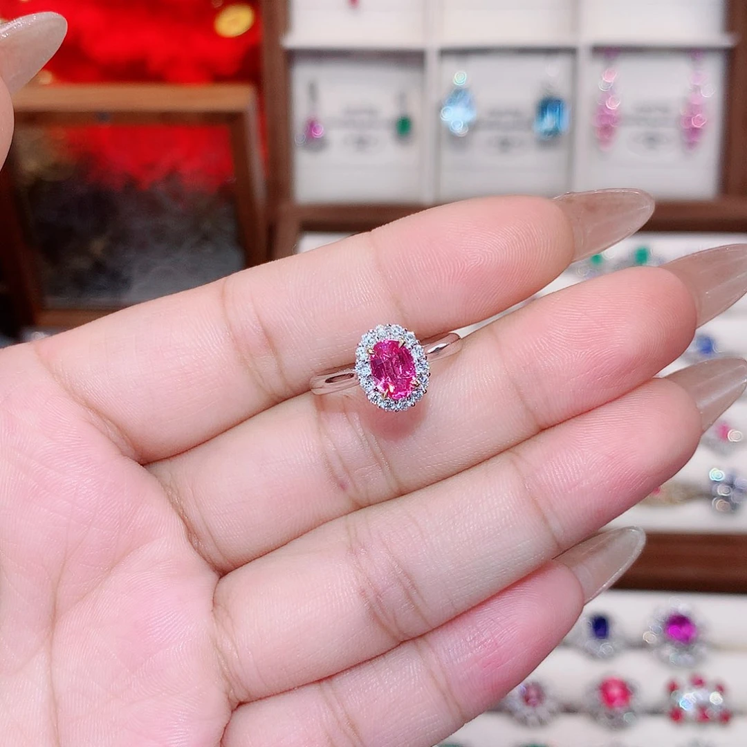 戒指18K金镶嵌尖晶石0.85ct/七天无理由