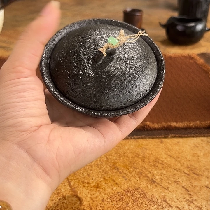 景德镇鱼和熊手工陶艺