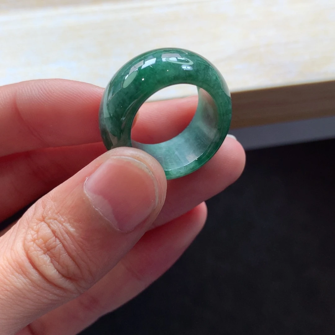 翡翠戒指未镶嵌戒指